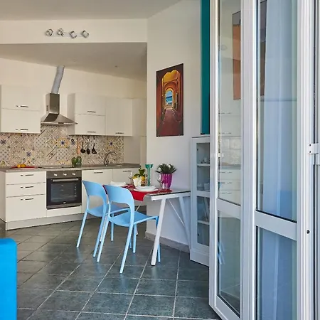 Biancoeblu Apartment Albisola Superiore