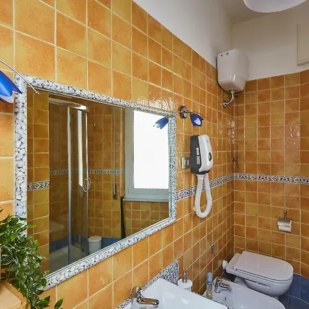 Apartment Biancoeblu Albisola Superiore