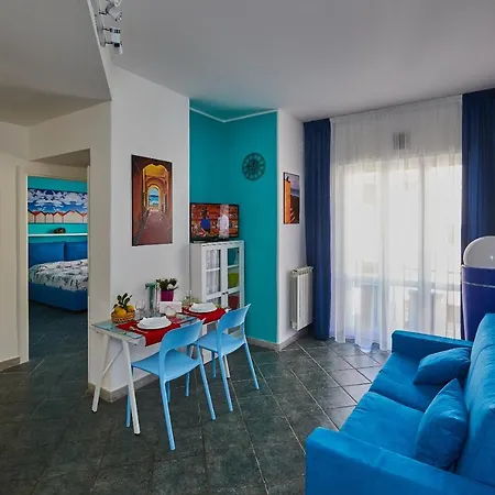 Biancoeblu Apartment Albisola Superiore